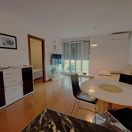 Apartment Sara สปลิท ภายนอก รูปภาพ