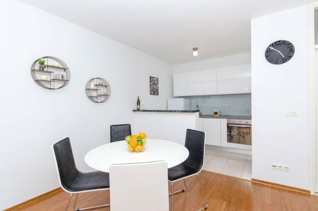 Apartment Sara สปลิท ภายนอก รูปภาพ